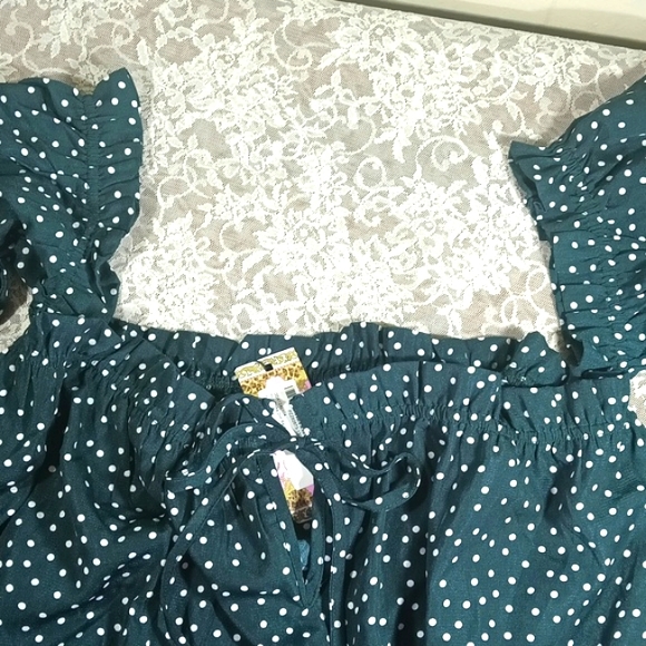 NWT Boohoo Plus Polka Dot Bardot Ruffle Playsuit Green& White Size 20 - Picture 10 of 16